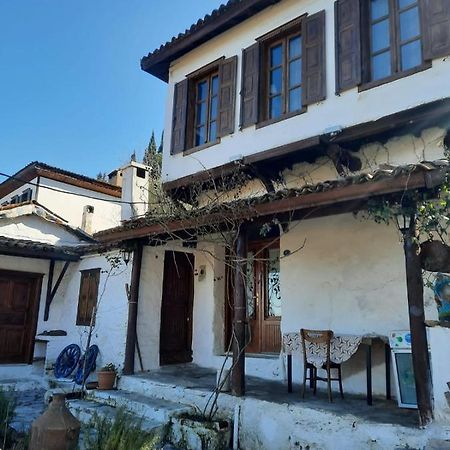 Nikbin Yamac Pansiyon Selçuk Luaran gambar
